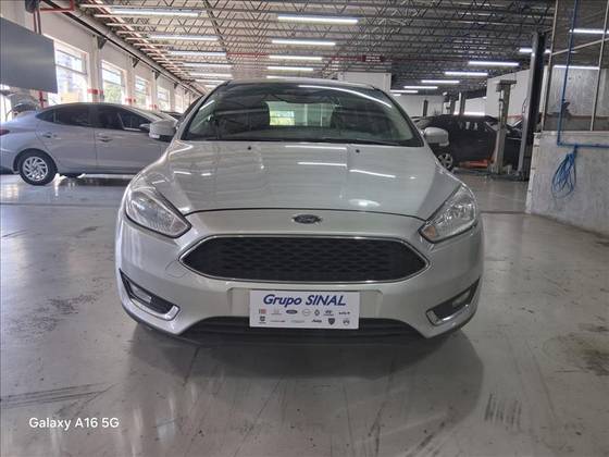 FORD FOCUS 2.0 SE PLUS 16V FLEX 4P POWERSHIFT FORD FOCUS 2.0 SE PLUS 16V FLEX 4P POWERSHIFT